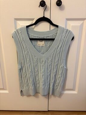 Abercrombie & Fitch Pale Blue Cable Knit V-Neck Sweater Vest